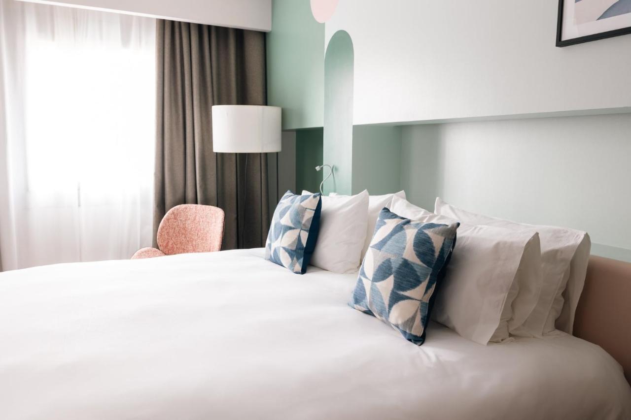 Voco Madrid Retiro By Ihg Hotel Exterior photo